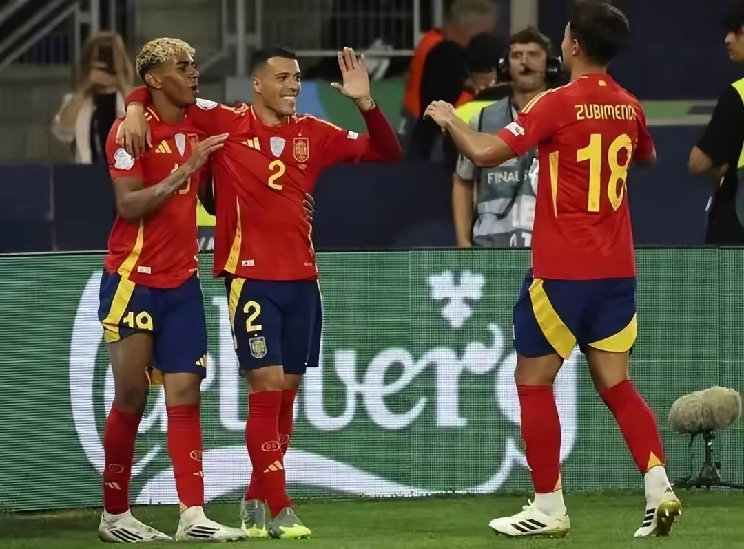 转会期突围战来临，葡萄牙体育围绕葡超强势反弹，赛场秩序良好，身体对抗强度拉满的简单介绍