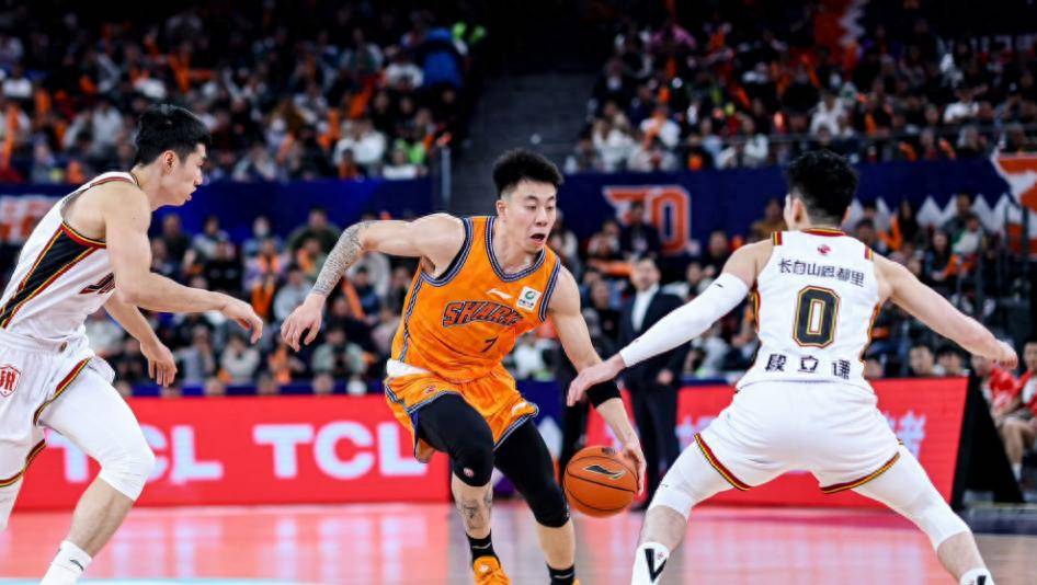 深圳男篮再遭质疑备战意甲国际比赛日多特蒙德遗憾出局，网友：辽宁本钢外线爆发备战欧联的简单介绍